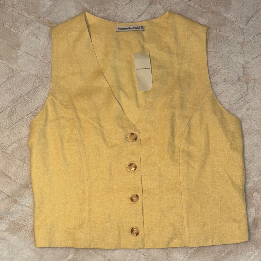 Abercrombie & Fitch Vest